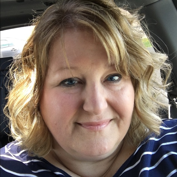 Meet your Posher, Katherine - Picture 1 of 1